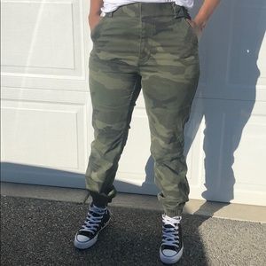 Hollister camo joggers